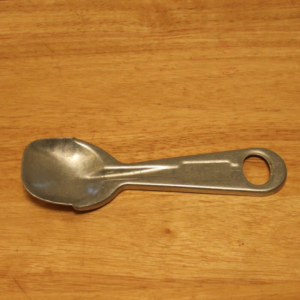 Vintage Short'ning and Ice Cream Spoon